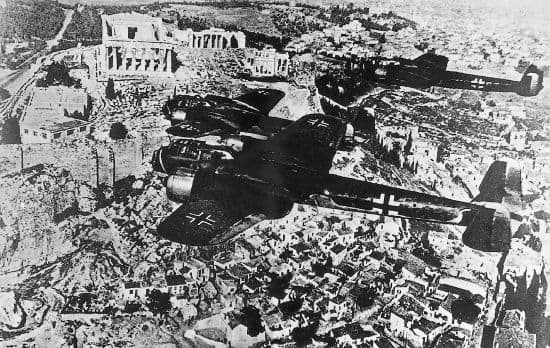 Bombardiers allemands, Athènes, 1941