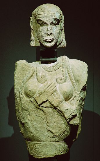 Buste féminin étrusque