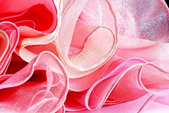 Tissu gonflant avec couleur dégradée de rose