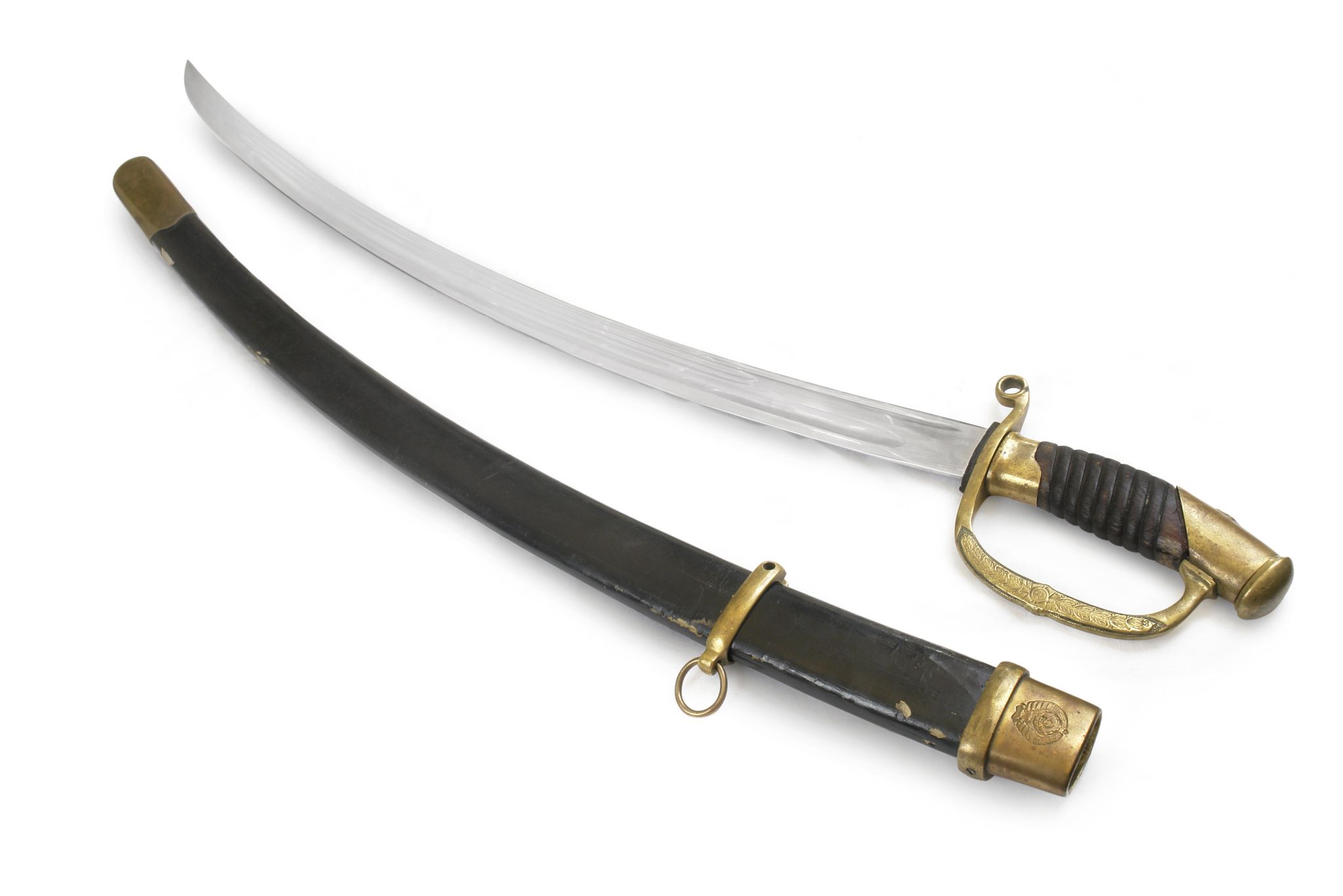 un sabre dégainé de son fourreau