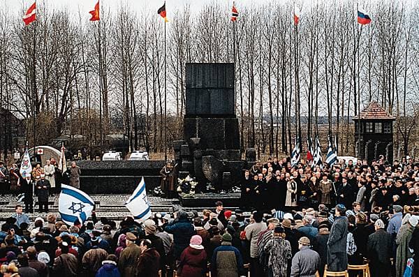 Anniversaire de la libération du camp d'Auschwitz-Birkenau, 1995