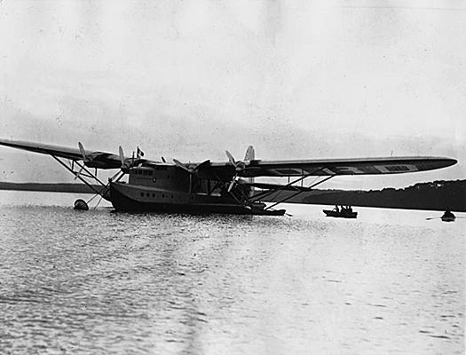 Hydravion <i>Lieutenant de vaisseau Paris</i>