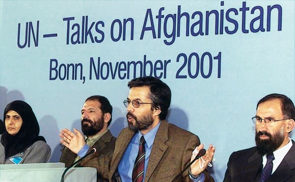 Conférence interafghane, Bonn, 2001