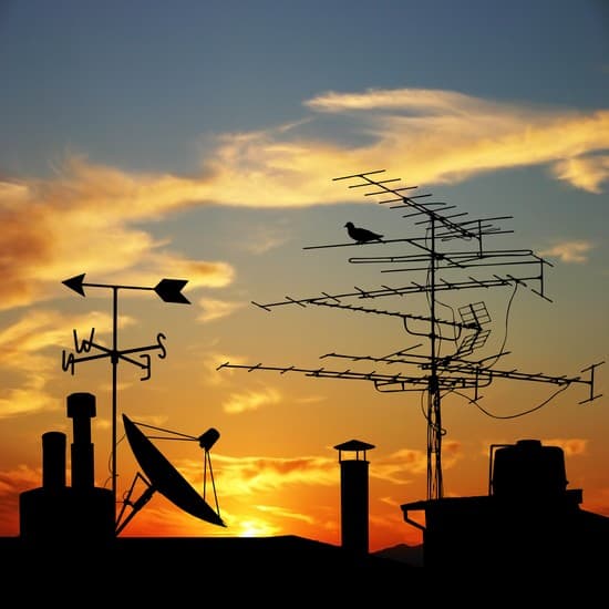 Antennes de télévision sur les toits