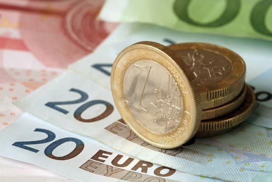 Billets et pièces de monnaie en Euros – Média LAROUSSE