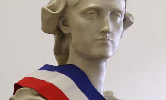Buste De Marianne En Plâtre – Statue Art Déco – Fabrication Française