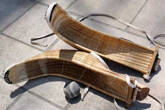 Instruments permettant de jouer à la chistera