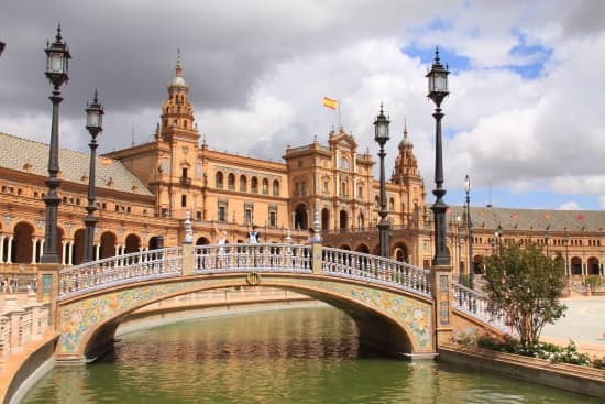 Seville En Espagnol Sevilla Larousse