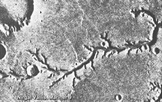 Le sol de Mars vu par Mariner 9