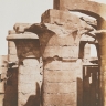 Colonnade centrale et chapiteaux du temple de Karnak